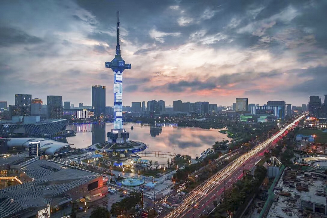 魅力水乡，活力江苏——江苏播音稿精选