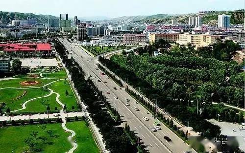 吕梁小巷深处的独特风味美食之旅